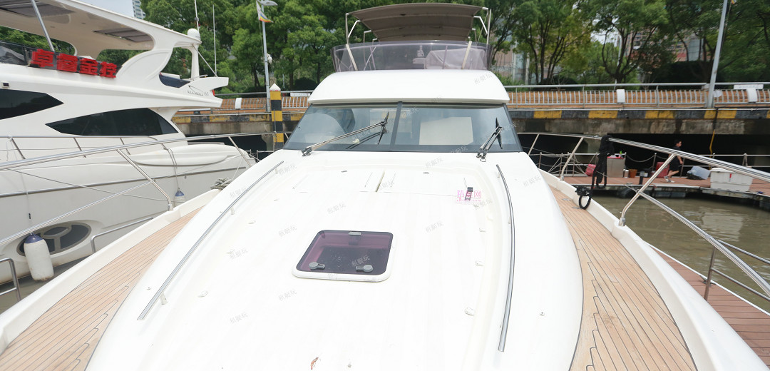 法國(guó)亞諾50英尺飛橋游艇 法國(guó)亞諾50英尺飛橋游艇