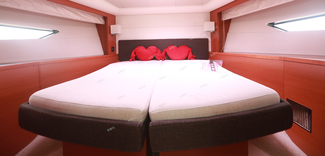 法國(guó)亞諾50英尺飛橋游艇 法國(guó)亞諾50英尺飛橋游艇